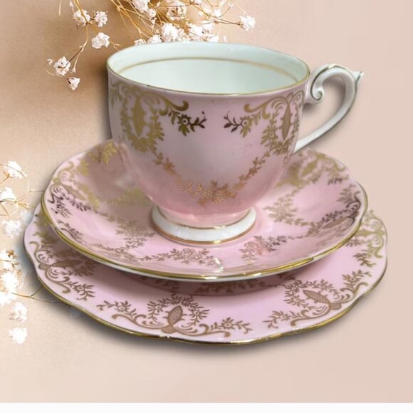 Vintage Queen Anne Pink Golden Scrolling 3pc Tea Cup and Saucer with Small Plate - Picture 2 of 8